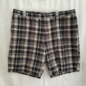 Sonoma men’s shorts/grey, red plaid cotton/size 40/ NWOTG/ 4 pockets